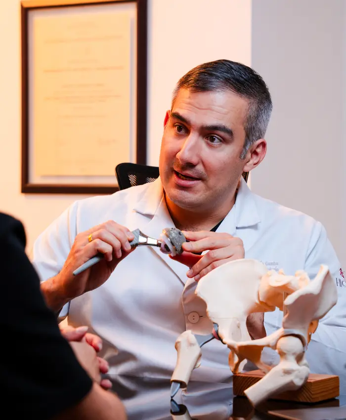 Dr. Josue Calderon